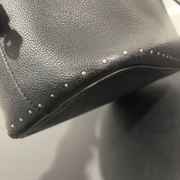 Louis Vuitton Calfskin Lockme Studs Bucket Bag Black (JB1030) - Picture 7 of 10